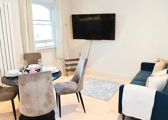 Hyde Park, Central London Apartment